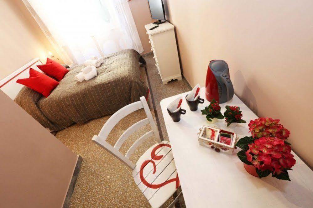 רומא Coral Guest House מראה חיצוני תמונה