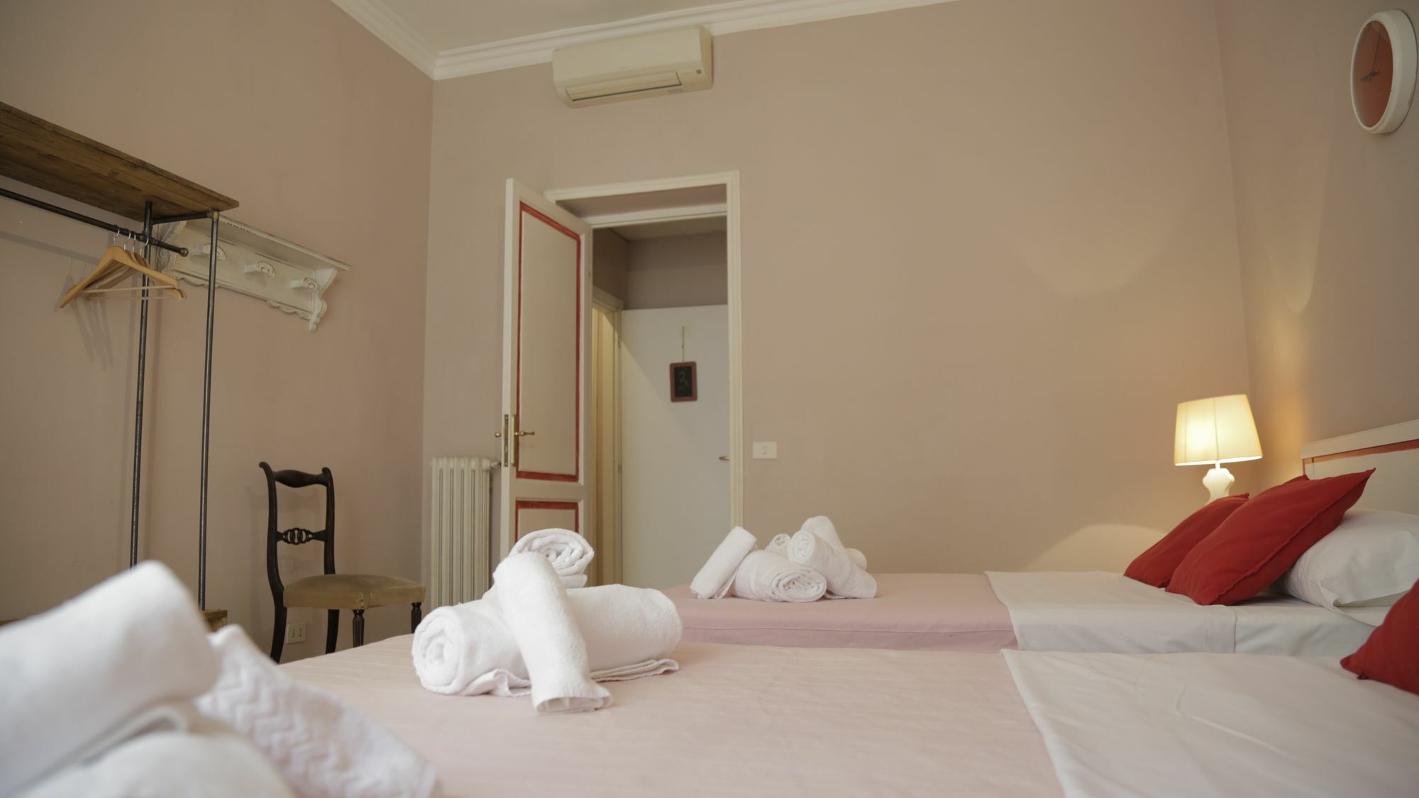 רומא Coral Guest House מראה חיצוני תמונה